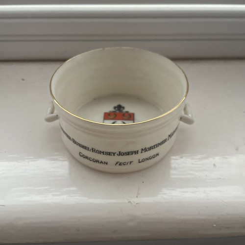 Goss crested ware model of - wh,