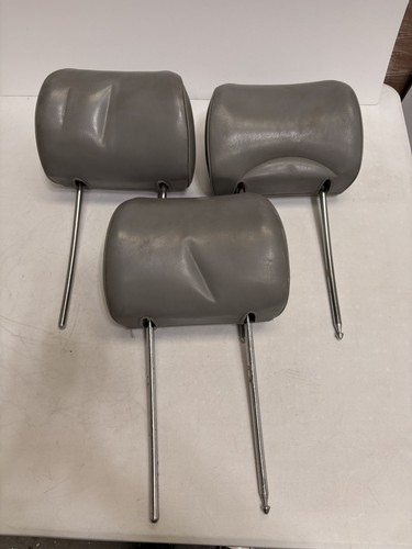 Mercedes benz w124 head - head, rests