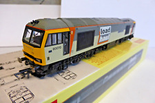 OO Gauge Hornby R3657 Class 60 Loadhaul Grey 60070 Body cracked one corner side.