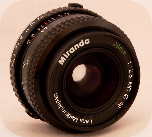 Wide angle 28mm prime - 28mm, f2.8