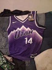 NBA UTAH JAZZ JERSEY SIZE NEW WITH TAGS