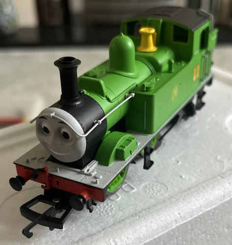 Hornby thomas friends oliver - hornby,