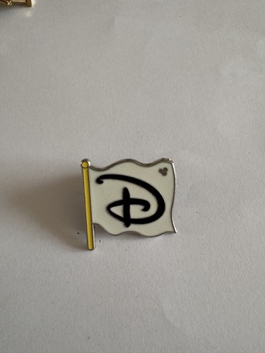 Disney pin badge - disney,