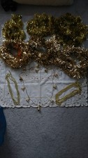 CHRISTMAS FABRIC TABLECLOTH-GOLD BALL&BELL CHAINS,I&LUXURY TINSEL BUNDLE