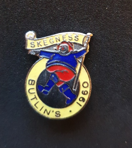 Butlins badge skegness 1960 - butlins,