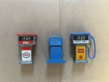 Vintage Toy  Diecast Petrol Pumps ESSO, Shell