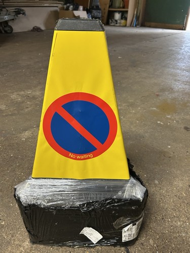 12x waiting parking - 12x., no