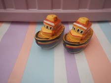 RNLI LIFEBOATS PAIR OF SALT & PEPPER SHAKERS LIFEBOATS