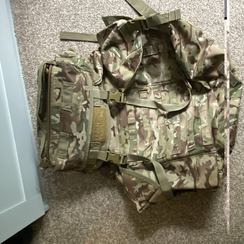 Camouflage military surplus - camouflage,