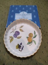 Royal Worcester - Evesham Gold