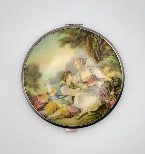 Vintage powder compact - powder,