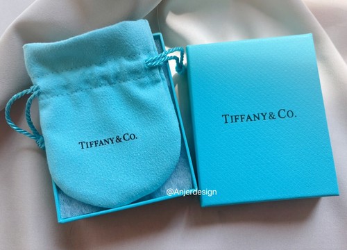 Tiffany packaging blue - &,