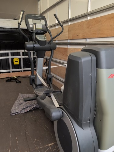 Life fitness 95x elevation - fitness,