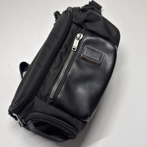 Tumi alpha bravo kelley sling - alpha,