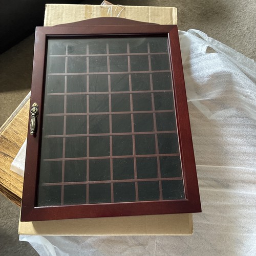 Vintage wooden display case - display,