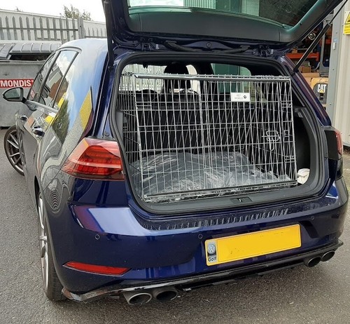 Pet world volkswagen golf - pet,