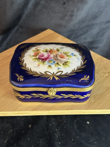 Limoges porcelain box - , jd