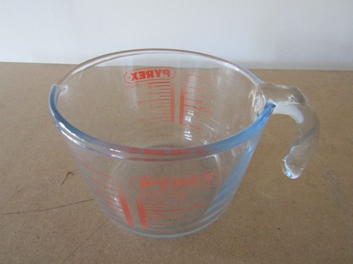 Pyrex measuring jug 1 - measuring,
