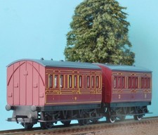 HORNBY 4 WHEEL COACH x2 LMS GB