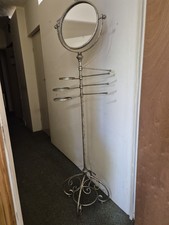 Metal Vintage Style Valet