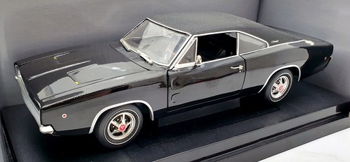 Ertl scale diecast - 1/18,