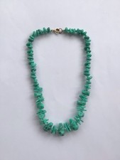 Green bead pendant necklace costume jewellery