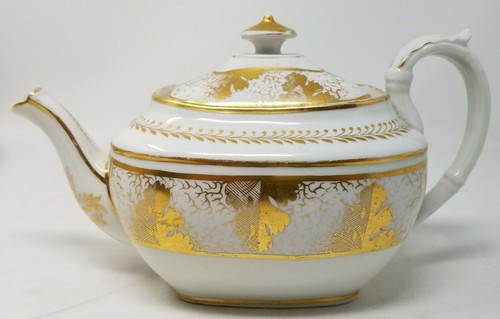 Coalport hand painted gold oak - hand,