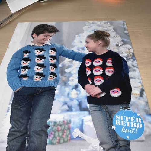 Retro snowmen santa - &,
