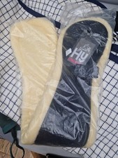 Hy COMFORT Girth Cover - Black Cotton/Natural Fur – sheepskin fleece – 30" 