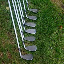 Wilson Staff D100 Left-Handed