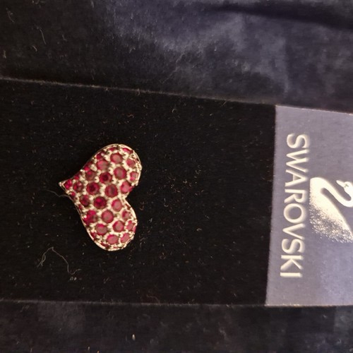 Swarovski swan logo - ♡, pave