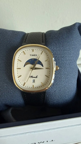 Noah timex oval moon - noah,