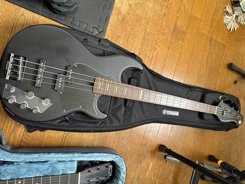 Yamaha 734a electric - bb, bass