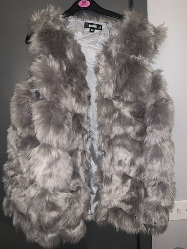 Missguided grey faux fur - missguided,