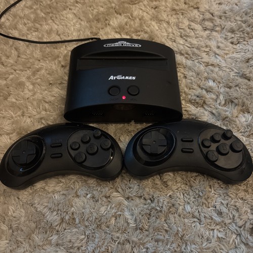 Sega megadrive console - sega,