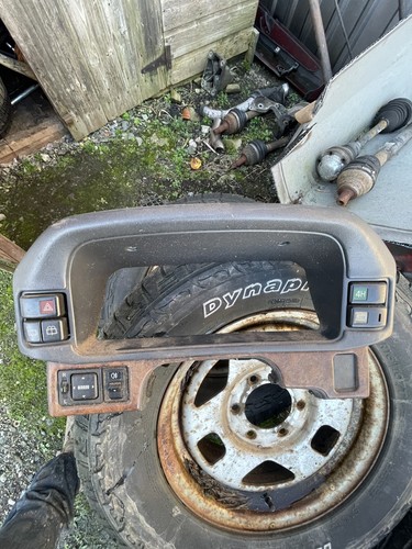 Daihatsu fourtrak switches - switches,
