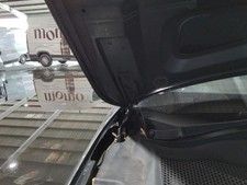 BONNET HINGE RH AUDI A4 MK4 FL