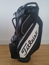 Titleist Midsize StaDry Tour