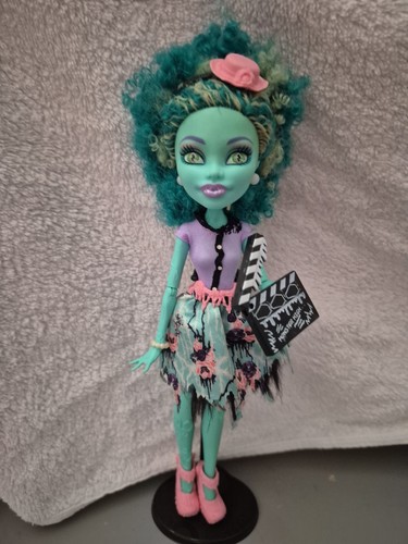 Monster high honey - honey, swamp