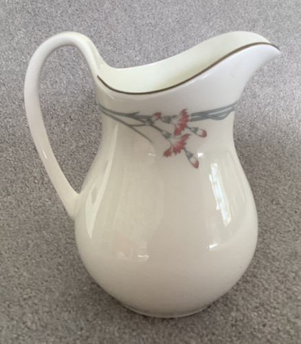 Royal doulton carnation fine - royal,