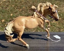 Breyer Horse Cheveyo Dunalino