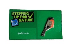 RSPB-Pin Badge  BULLFINCH   On