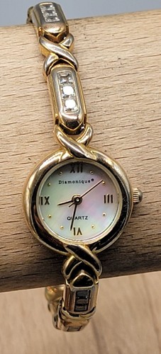 Diamonique ladies watch d50 - diamonique,