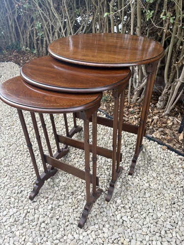 Stunning mahogany nest - stunning,