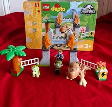 duplo-T Rex and Triceratops Dinosaur Breakout-10939-boxed