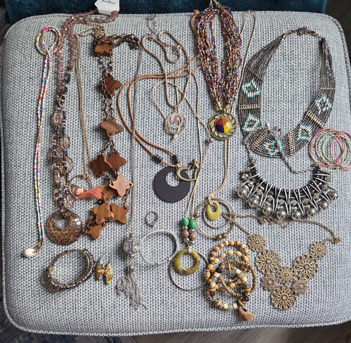 Costume jewellery assortment - jewellery,