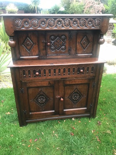 Antique carved oak court - carved,