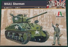 1/35 ITALERI US M4A1 SHERMAN. COMPLETE.