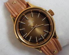 Vintage Revue Hand Winding