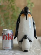Aynsley Figurine Emperor Penguin & Chick Ceramic 9.5” 24cm Animal Kingdom Series